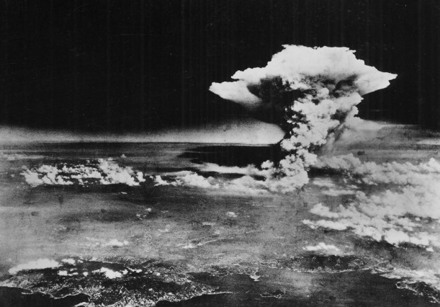 little-boy-hiroshima-atomic-bomb-1945-explotion