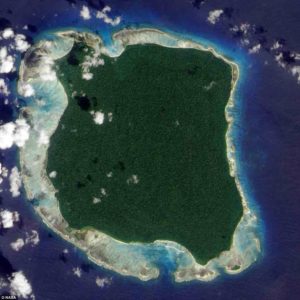 27CB4A8000000578-3049022-This_satellite_image_shows_the_untouched_North_Sentinel_Island_w-a-21_1429631756822