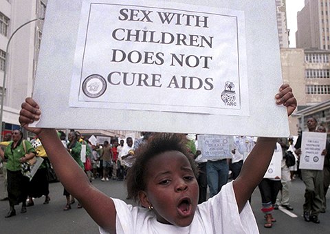 MDG : A girl protests against rape in Durban, South Africa