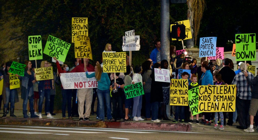 Porter-Ranch-protests