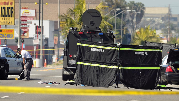 la-me-ln-inglewood-police-shoot-man-woman-2016-001