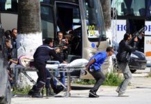 Tunisia Museum Under Siege: Militants Kill 17 Western Tourists