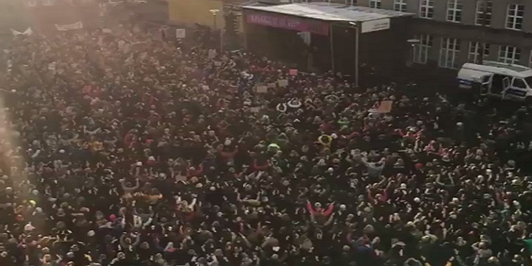 Women In Iceland Leave Work 14 Early To Protest The Countrys 14 Wage Gap